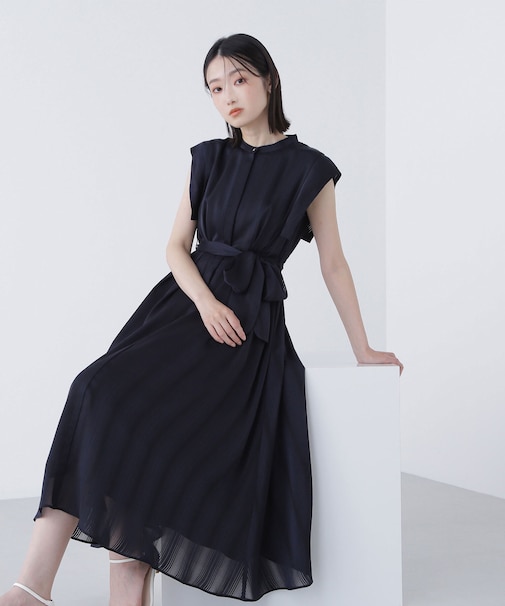 シャドーストライプフレアワンピース