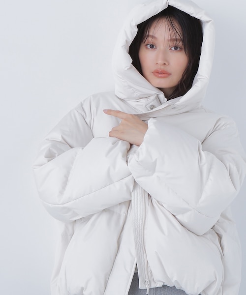 ナチュラルビューティベーシック　　ショートフードダウン　グリーンダウン NATURAL BEAUTY BASIC（ナチュラルビューティーベーシック）の