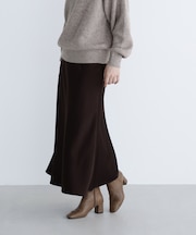 バイアスサテンナロースカート