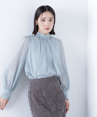 ハイネックボリュームシアーブラウス