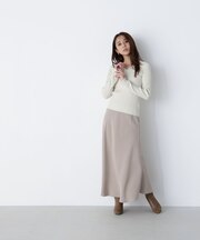 ピーチタッチナロースカート