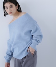 オフショルボクシーラメニット