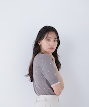ドット刺繍ハーフスリーブニット