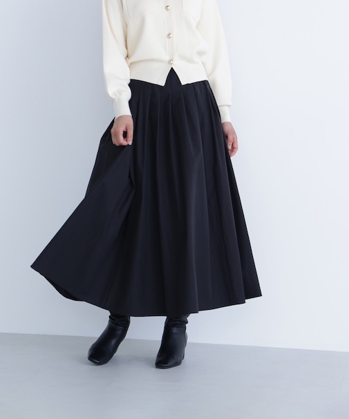 タフタボリュームスカート