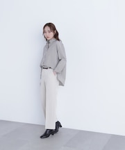 ＜骨格ストレート＞ベルト付スリムストレートパンツ