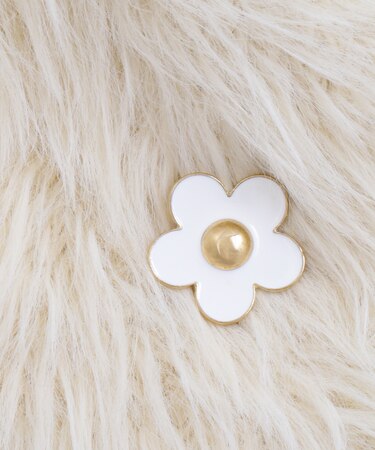 ノスタルジックフラワーブローチ