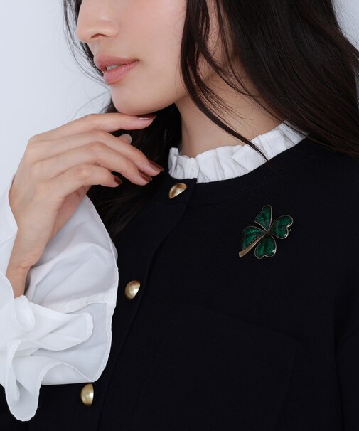 クローバーブローチ
