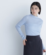 シャイニーハイネックニット