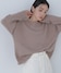 ベージュ