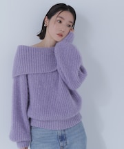 ヘアリーラメオフショルニット