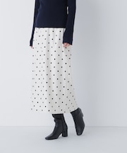 ドットサテンタイトスカート