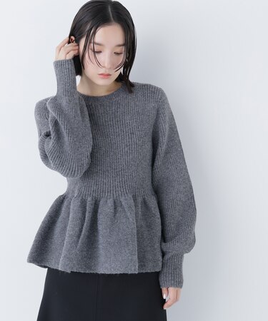 フォルムペプラムニット