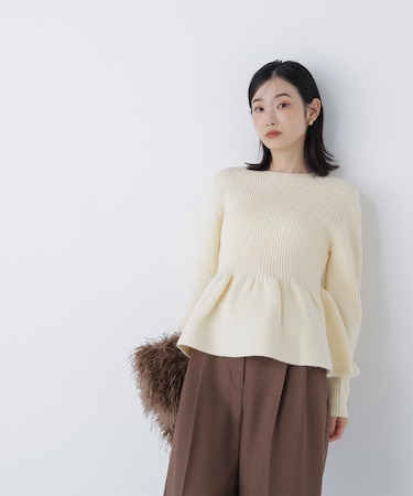 フォルムペプラムニット