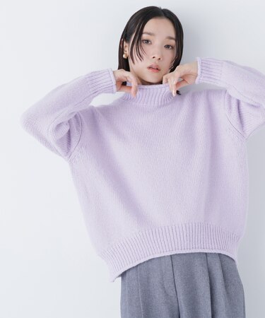 ロールネックニットブルオーバー