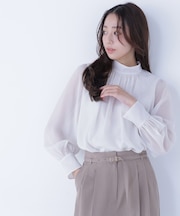ハイネックボリュームシアーブラウス