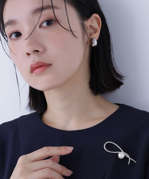 ツイストパールブローチ