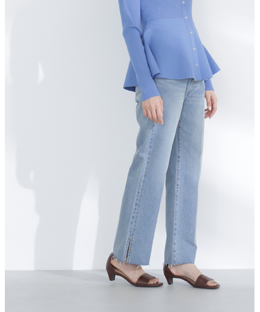 サイドスリットストレートデニムパンツ