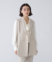 “みんなの声をカタチにした”洗えてシワになりづらいジレセットアップ