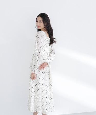 ドットプリントシャーリングワンピース