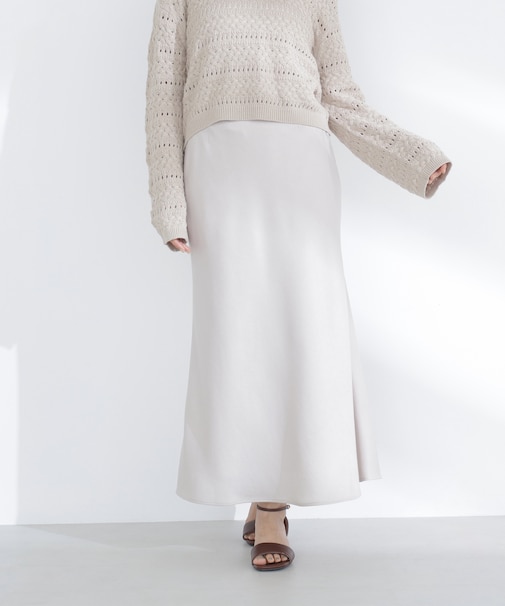 バイアスサテンナロースカート