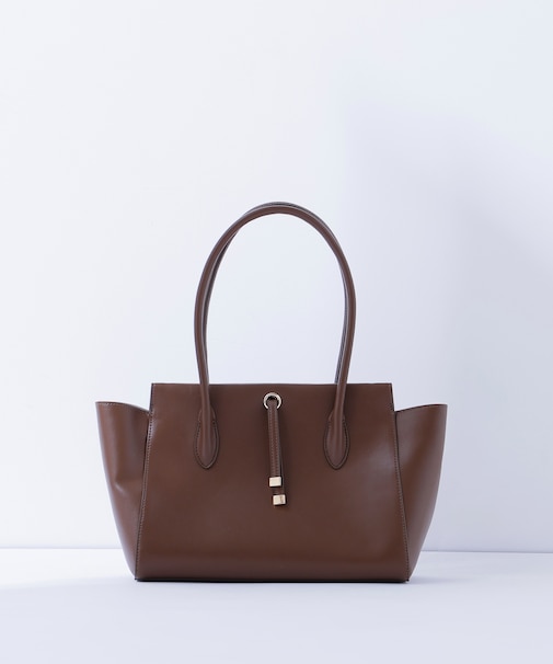 バトーシェイプトートバッグ