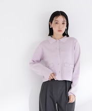 “きちんと見え上手”な襟付きニット