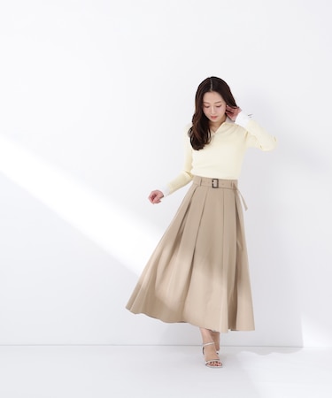 ベルテッドタックフレアスカート