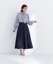 ベルテッドタックフレアスカート