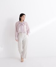 スタイルアップストレートパンツ