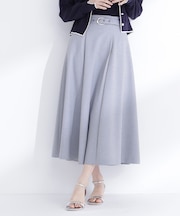 メタルバックルフレアスカート