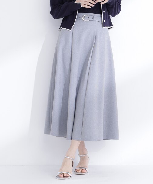 メタルバックルフレアスカート