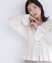 Vネックギャザーブラウス