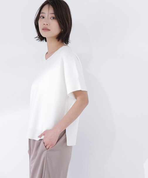 総針ベーシック Vネックニット