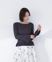 柄編みフレアスリーブニット