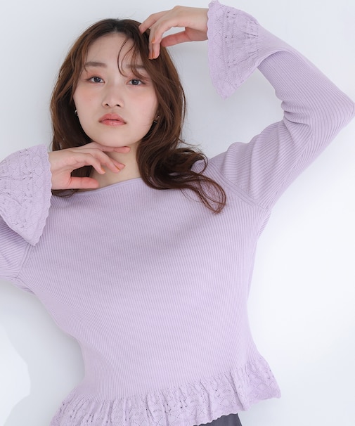 柄編みフレアスリーブニット