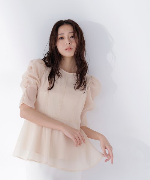 シアーペプラムブラウス半袖