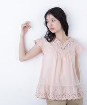 〈N.〉コットン刺繍ブラウス
