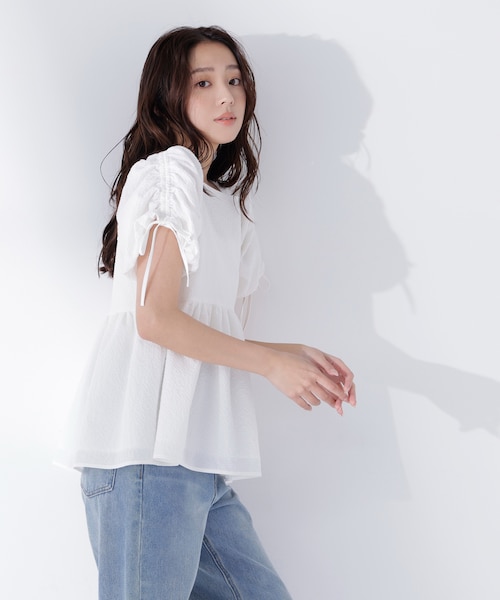 美品 ドゥロワー オフショル ブラウス ホワイト ギャザースリーブ　ホワイト ドロストギャザースリーブブラウス｜ナチュラルビューティーベーシック