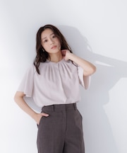 フロントタックフレアスリーブブラウス