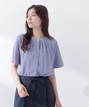 フロントタックフレアスリーブブラウス