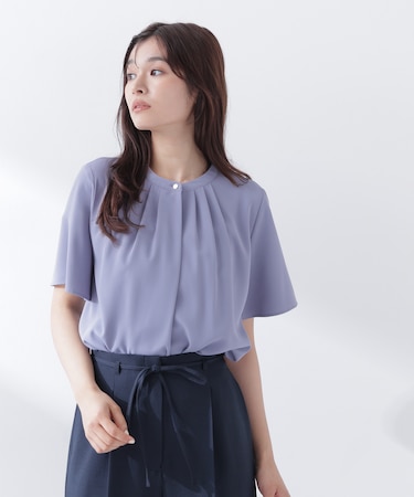 フロントタックフレアスリーブブラウス