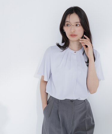 フロントタックフレアスリーブブラウス