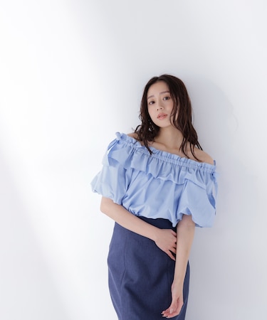 ショルダーリボンブラウス