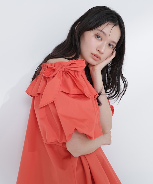 ショルダーリボンブラウス