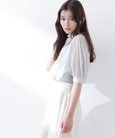 ハイネックシアースリーブブラウス半袖