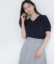 メタルポイントVネックブラウス