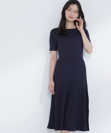 アイレットフレアニットワンピース