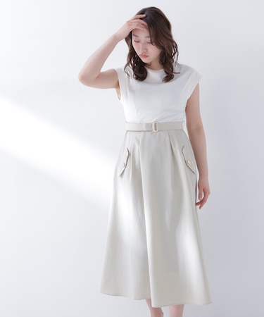 フレンチスリーブドッキングワンピース