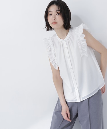 フリルショルダーブラウス