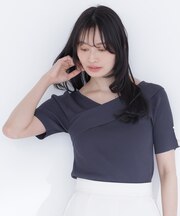 クロスネックリブニット